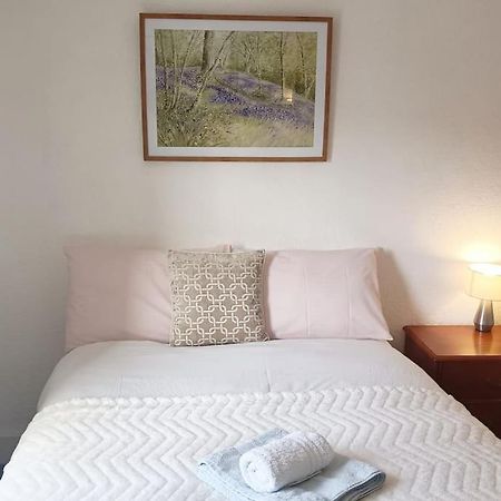 Cntrl Reading Modernized 3 Bedroom House エクステリア 写真