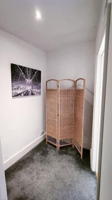 Cntrl Reading Modernized 3 Bedroom House エクステリア 写真